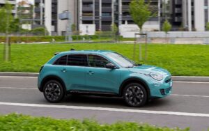 Fiat 600 hybrid_Gallery_02