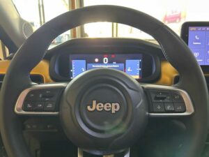 23699458_E_5ux9jlekisbc6.jpg