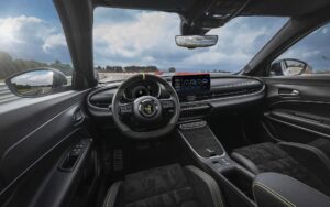 Abarth_600e_Gallery_05